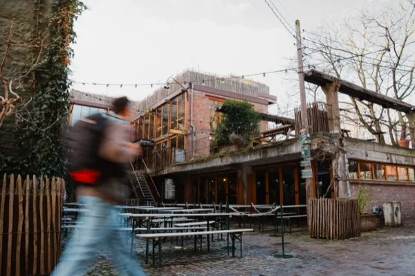 The courtyard of Het Groen Kwartier in Antwerp